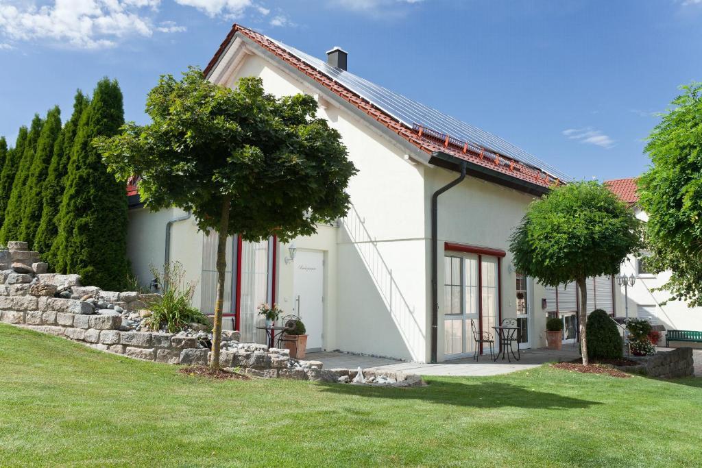 Engelhard Garni Hotel 4*