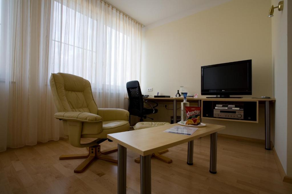 Hotel Engelhard Garni 4*